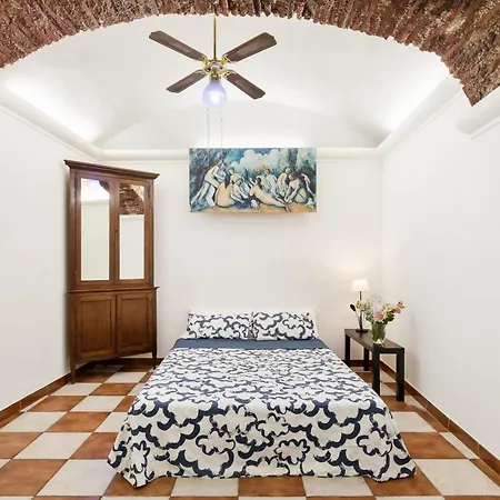 Campitelli 9 - Loft In Ancient Apartman