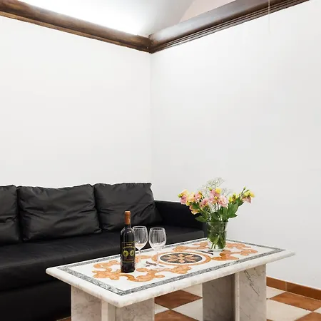 Campitelli 9 - Loft In Ancient Apartman *